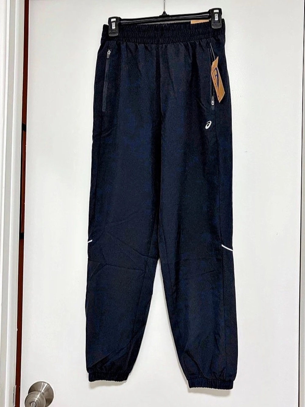 ASICS WOMEN'S LZR CUT JOGGER Black Jogger Pants Size XS NWT